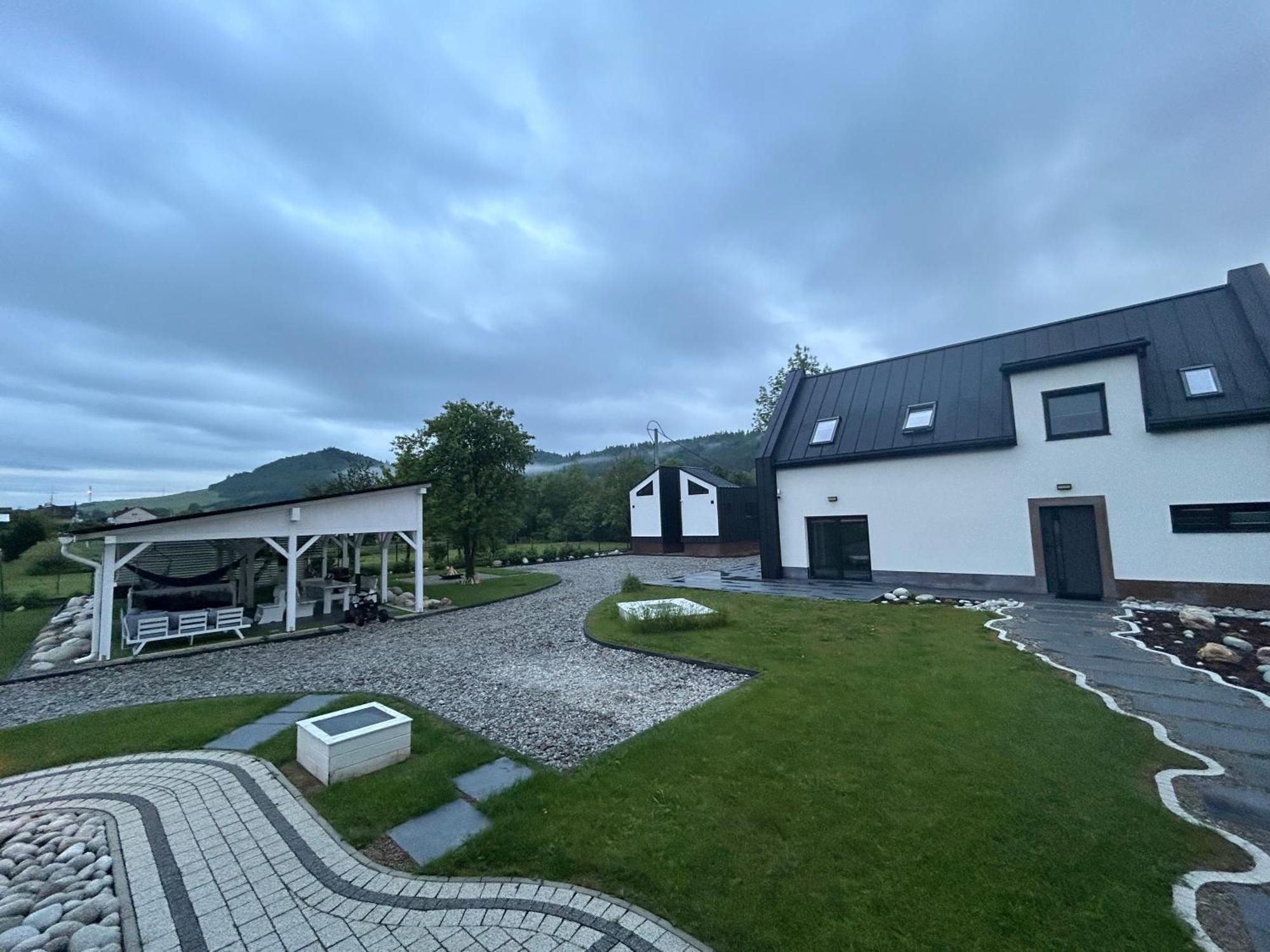 Black & White Houses Niedzica Exterior foto